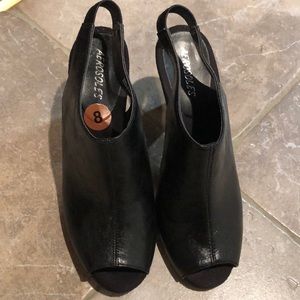 Aerosols open toe sandals